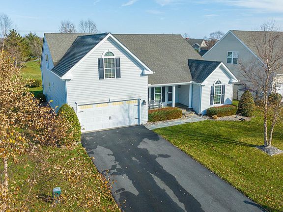 3rd image of 29725 Vincent Village Dr