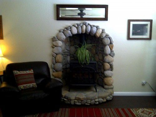 3rd image of 2662 Squires St