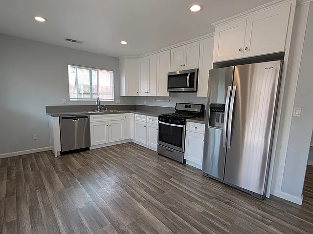 8302 Palm St — Photo 2