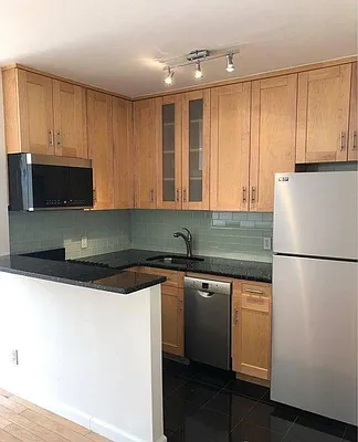 Rented by Compass | media 9