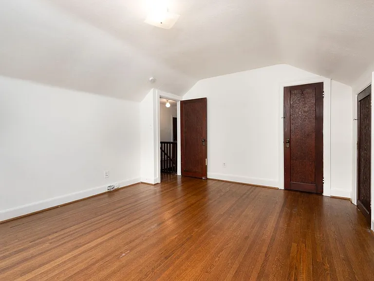 1501 Clayton Ave #B — Photo 21