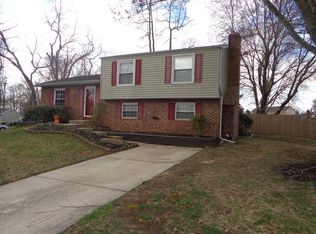 6 Foxwood Ct, Sicklerville, NJ 08081