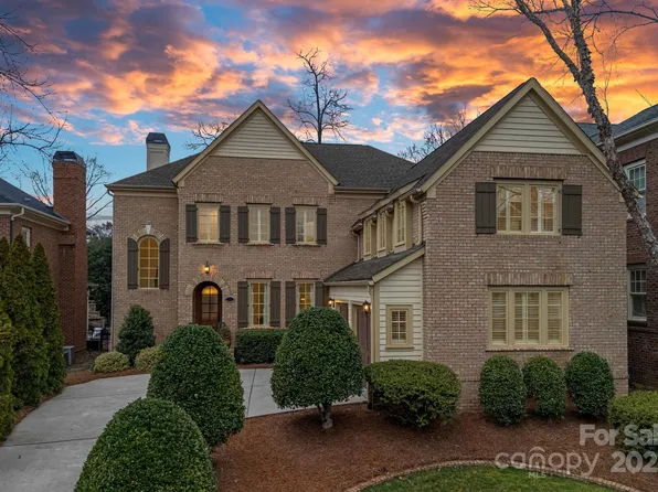 8908 Heydon Hall Cir, Charlotte, NC 28210