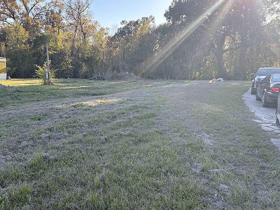 3rd image of 35695 River Oaks Rd