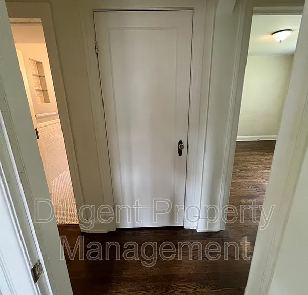 642 Bolivar St #MAIN FLOOR — Photo 51