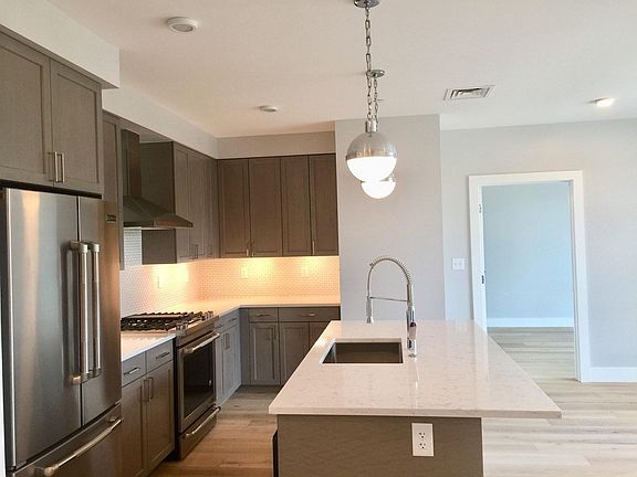 4th image of 1650 Commonwealth Ave Unit 309