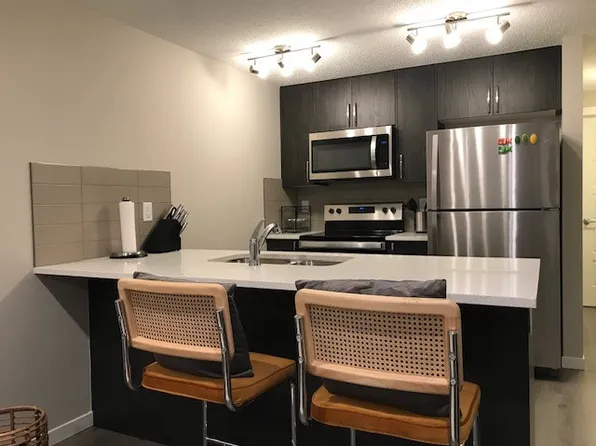7451 Falconridge Blvd NE #1428, Calgary, AB T3J 0Z8