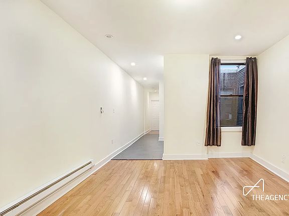 2nd image of 2242 41st St APT 1L