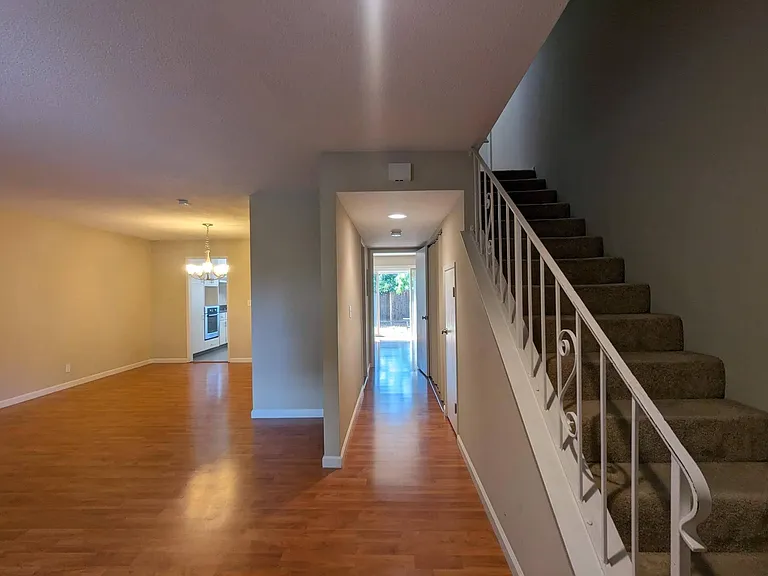 620 Willowgate St #3 — Photo 3