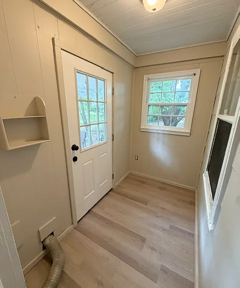 1505 Park Ave — Photo 13