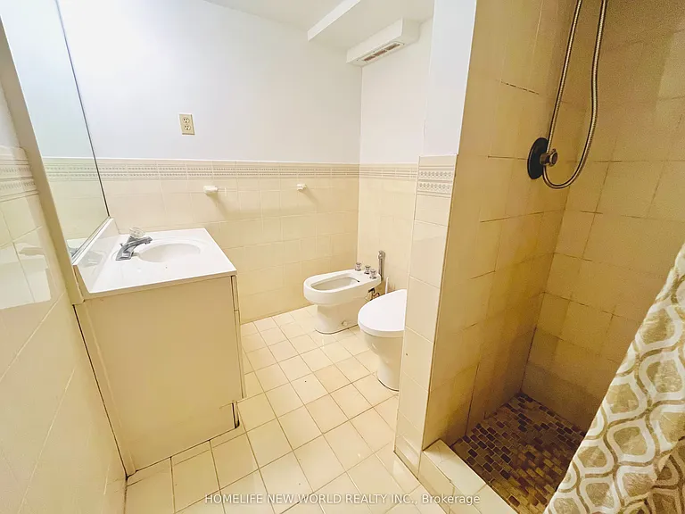 298 Empress Ave #BASEMENT — Photo 15