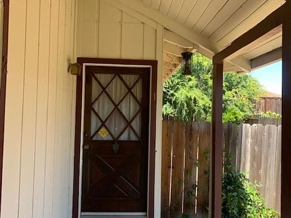 3rd image of 17260 Markross Ct APT 1