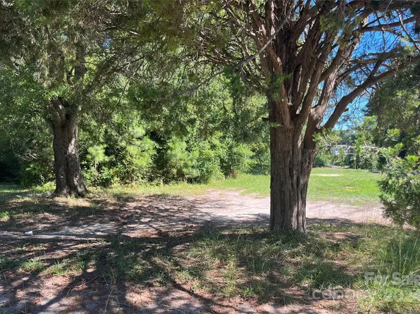 0 E Holly St, Dallas, NC 28034