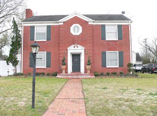 302 Simpson St, Schulenburg, TX 78956