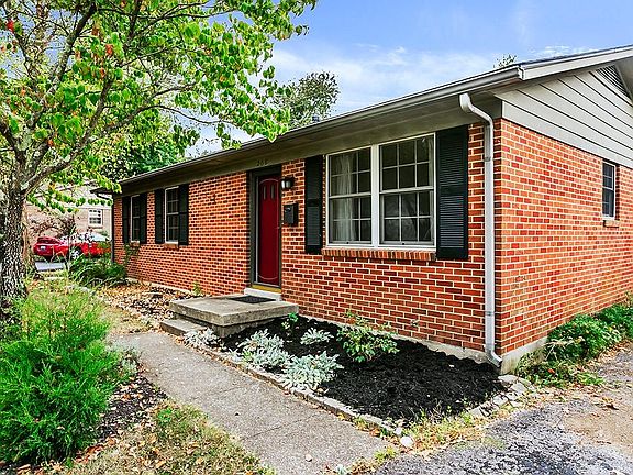 3rd image of 268 Derby Dr