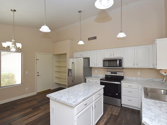 5th image of 3351 E San Angelo Ave