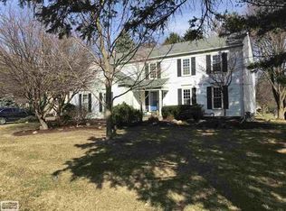 38014 W Meadowhill Dr, Northville, MI 48167