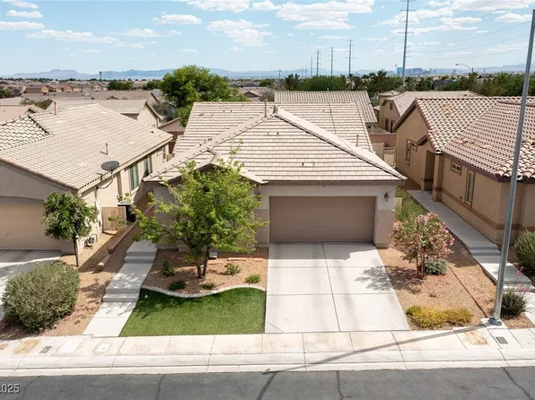 2021 Pelican Sky Beach Ave, North Las Vegas, NV 89081