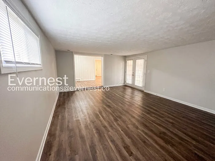 1598 San Gabriel Ave — Photo 8