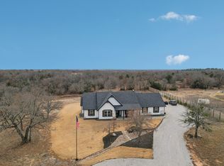 165 Rolling Bend Rd, Alvord, TX 76225