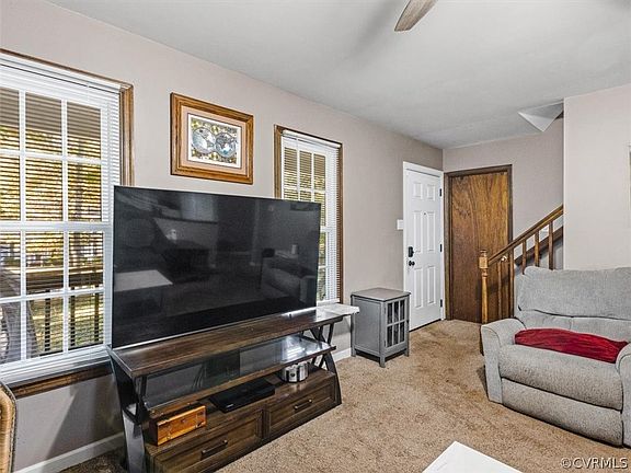 4th image of 2401 Den Bark Ct