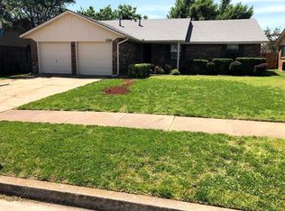 2200 Vanishing Trl, Edmond, OK 73013