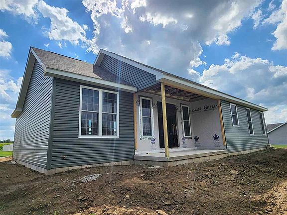 2nd image of 700 Willow Dr