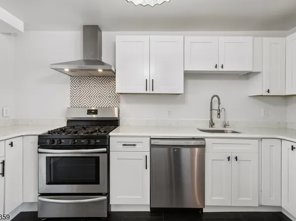 63 Garrison St, Newark City, NJ 07105