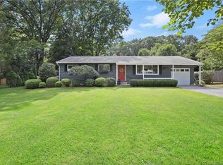 31 Stonecrop Rd, Norwalk, CT 06851