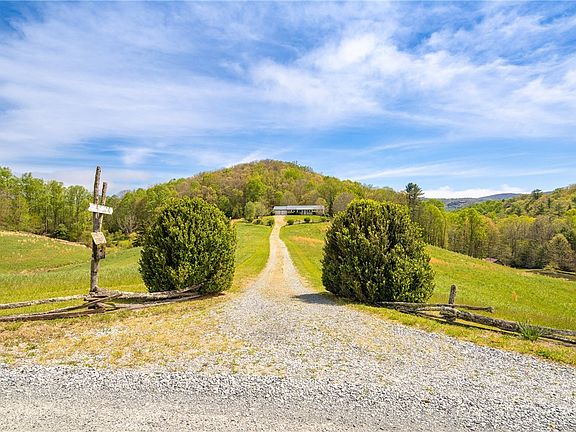 3rd image of 762 George Eggers Road