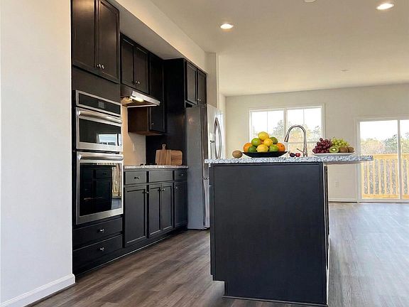 5th image of 2415 Renewal Rd