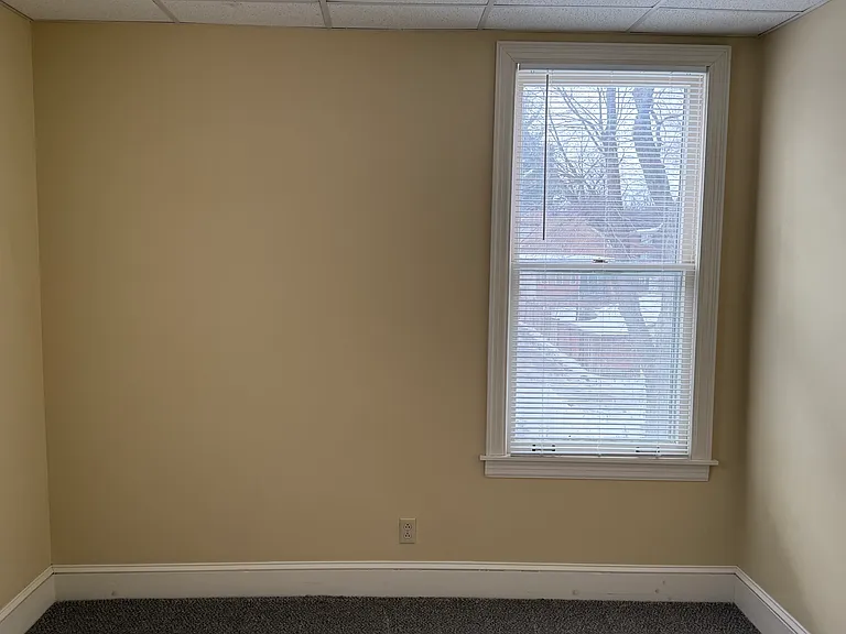1010 S 3rd St #B — Photo 7