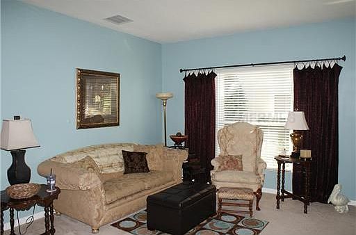 3rd image of 216 Woodhouse Ln
