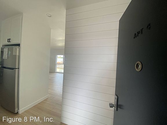 3rd image of 12921 Bonaparte Ave