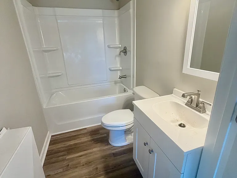 203 Sunshine Ave — Photo 8