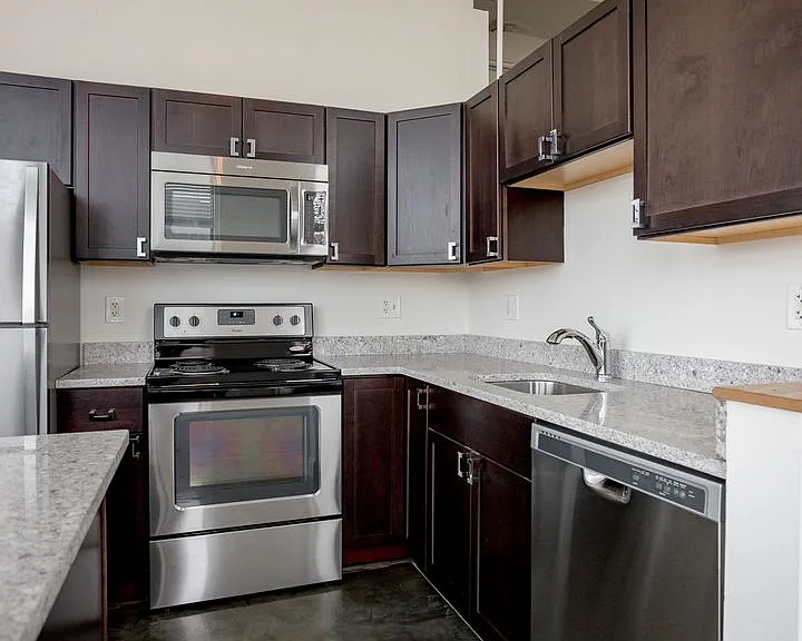 Garfield Lofts — Photo 24