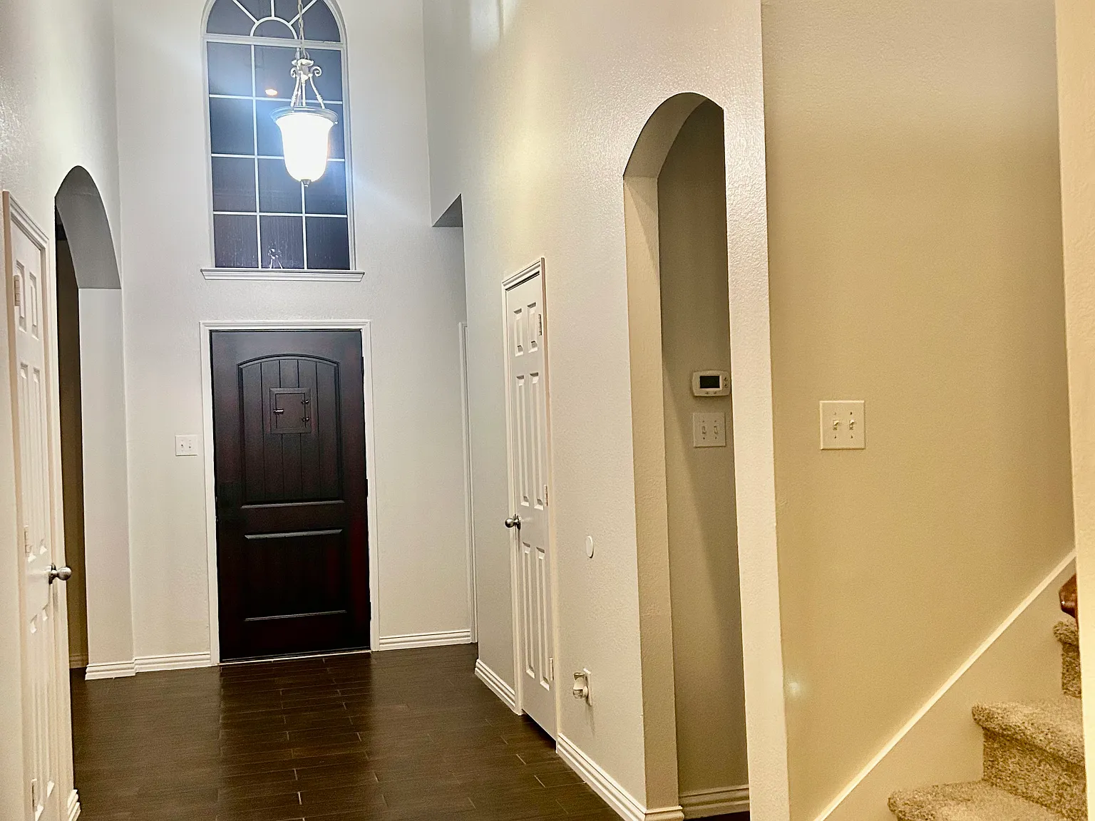 8012 Wyoming Dr — Photo 2