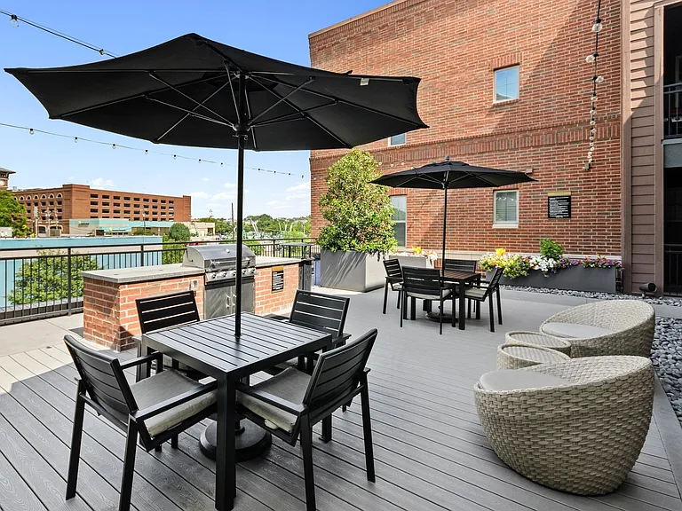AMLI Grapevine — Photo 12