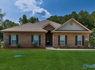280 Blue Creek Dr, Harvest, AL 35749