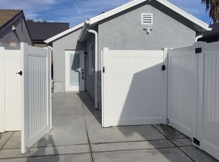10832 1/2 Odell Ave, Sunland, CA 91040
