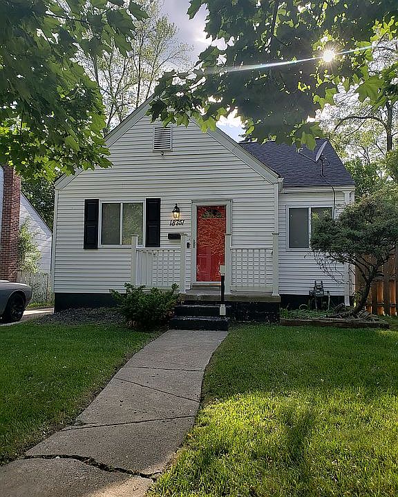 1st image of 18751 Grandville Ave