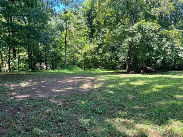 7470 Spearsville Rd, Morgantown, IN 46160