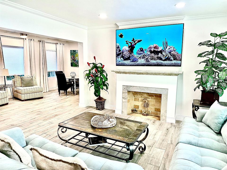 1st image of 1742 NE 7th Street