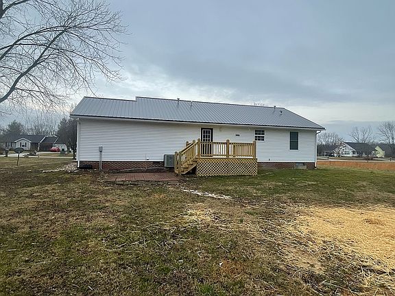 3rd image of 160 Race St