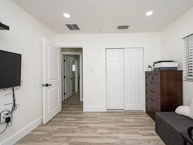4520 N Matanzas Ave — Photo 23