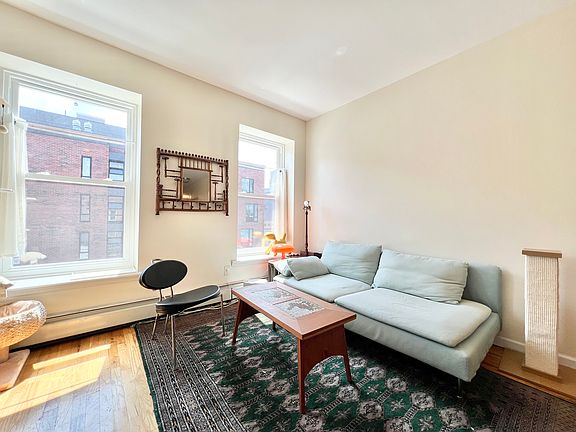 2nd image of 833 De Kalb Ave #3