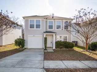 2620 Stream Bank Dr, Charlotte, NC 28269