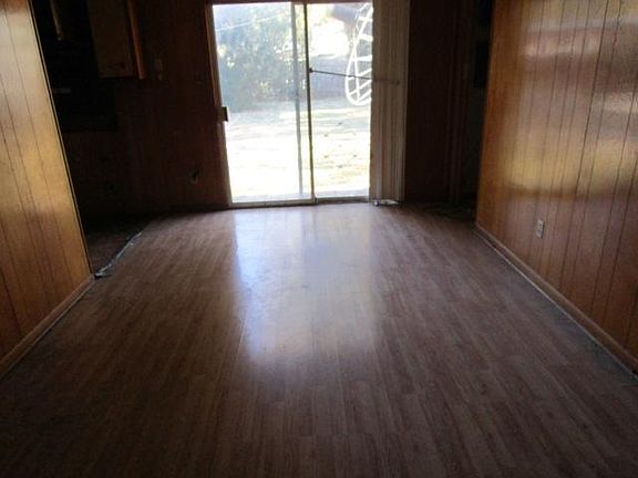 4th image of 3245 Starsdale St