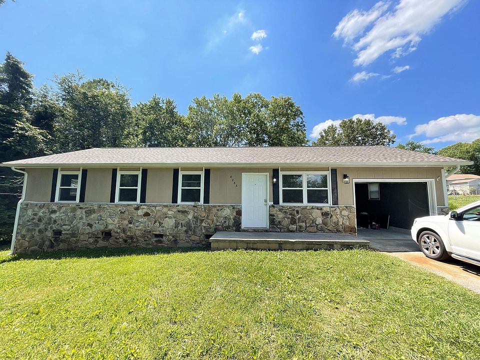 1st image of 8233 Fallen Rock Dr