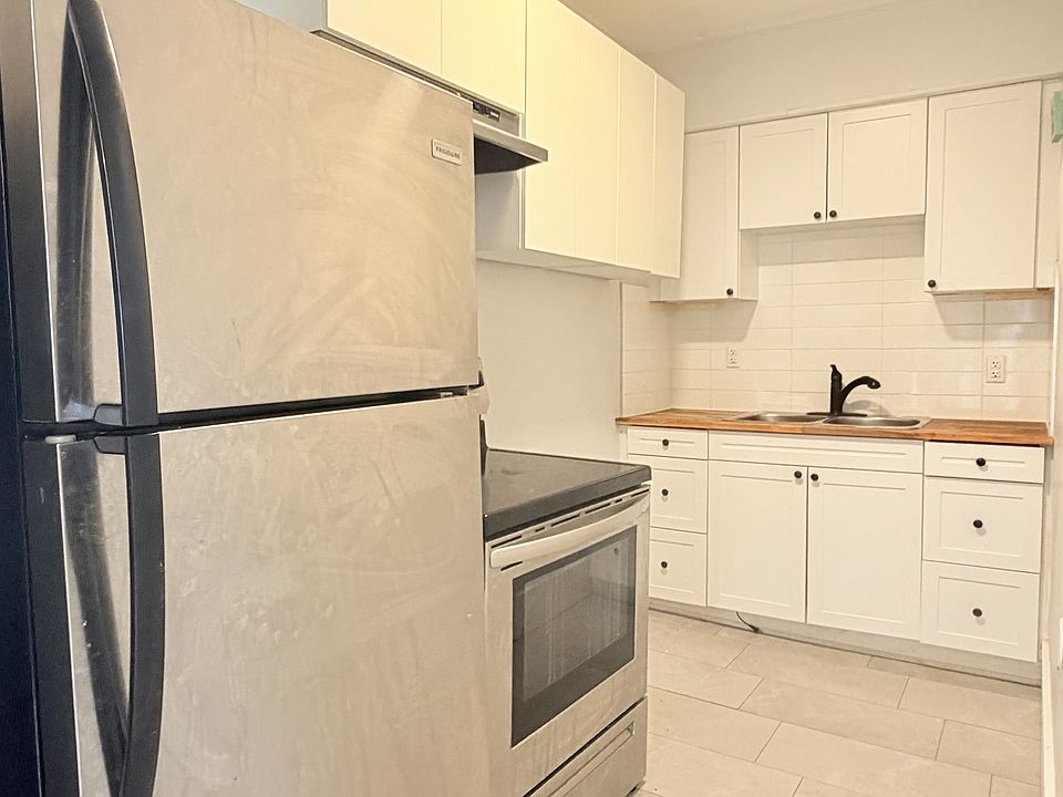 1st image of 1469 Ottawa St Unit 5
